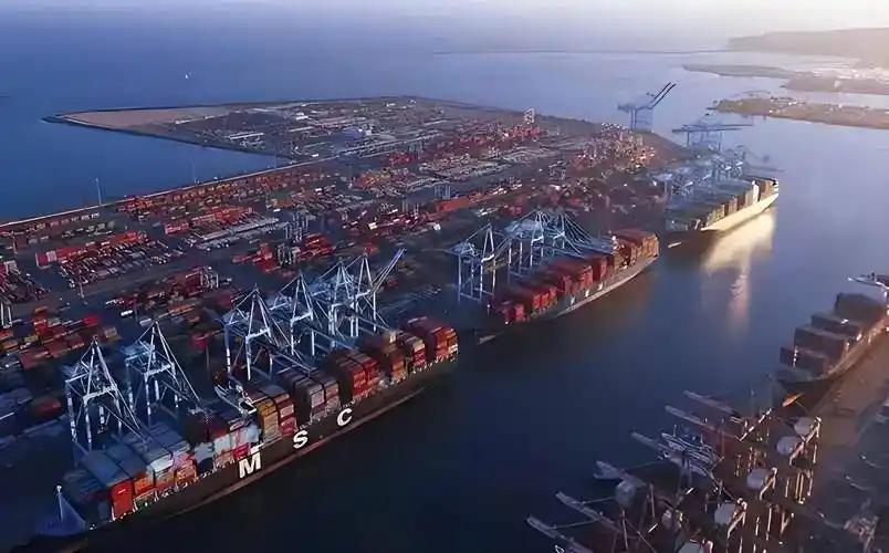 中国在巴基斯坦投资建设的瓜达尔港再遭袭击，没有中国军事力量的保护，中国对外的一些