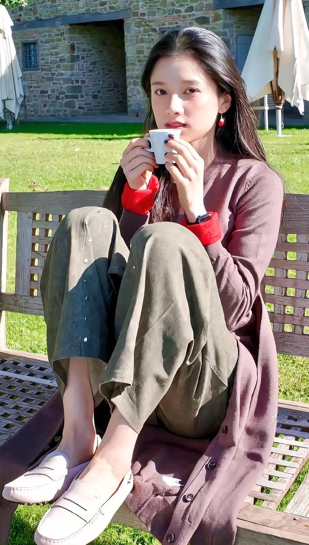 今日三九第一天，
俗话说“三九补一冬，
来年无病痛”，
三九天是一年中最冷的天，