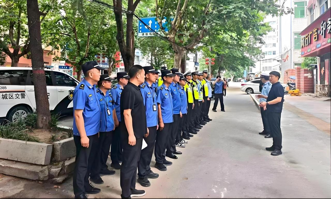 "大王市场堵得走不动？桐柏这次来真的了！"

说实话，桐柏这几条路以前真让人头疼
