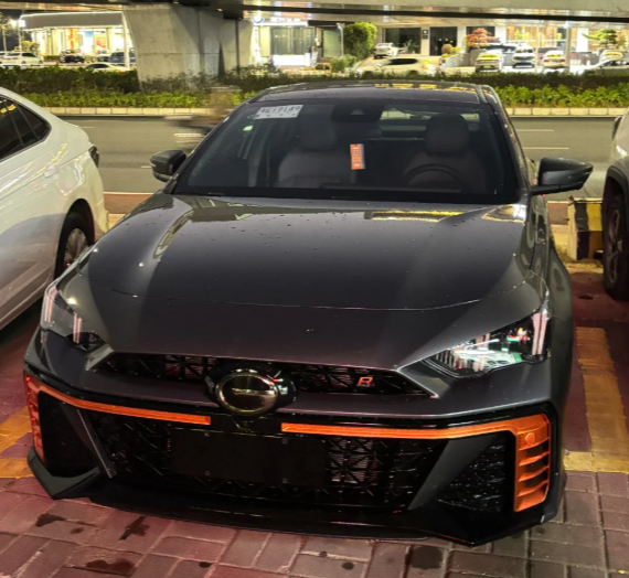 油价大涨，车企“兜底”。广汽传祺、长安、红旗同日推油费补贴，最高可抽“半吨汽油”