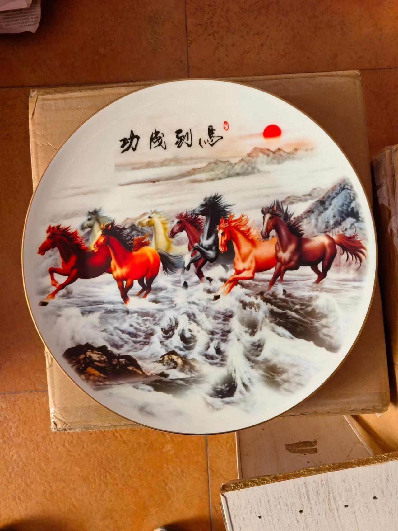 科普一下：这款是陶瓷烧制而成的一款装饰品