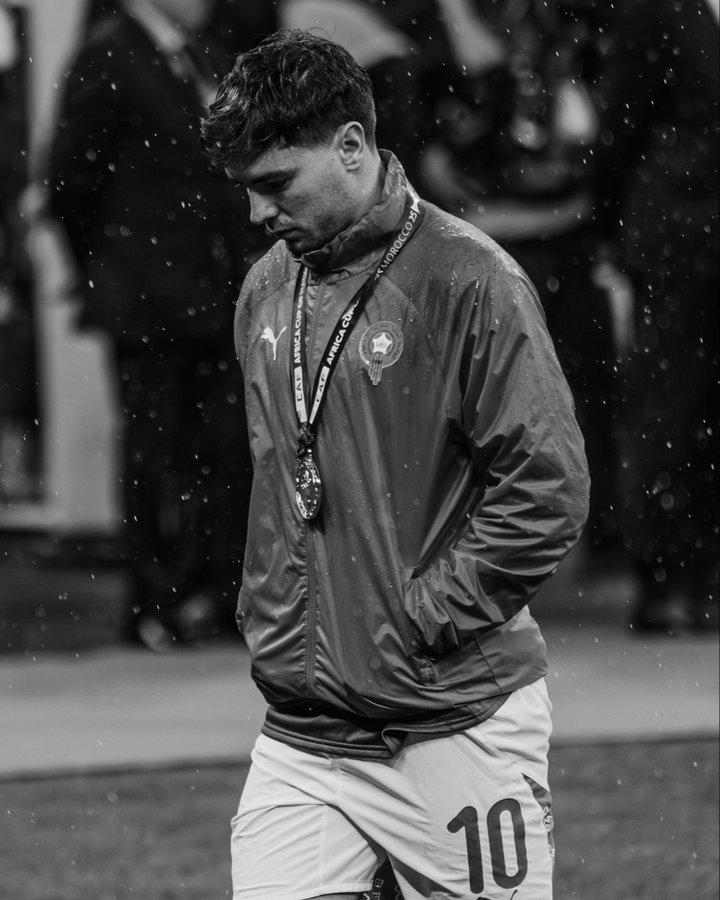 卜拉欣·迪亚斯更新社交媒体：

“我的心在痛。我之所以能梦想这个冠军，是因为你们