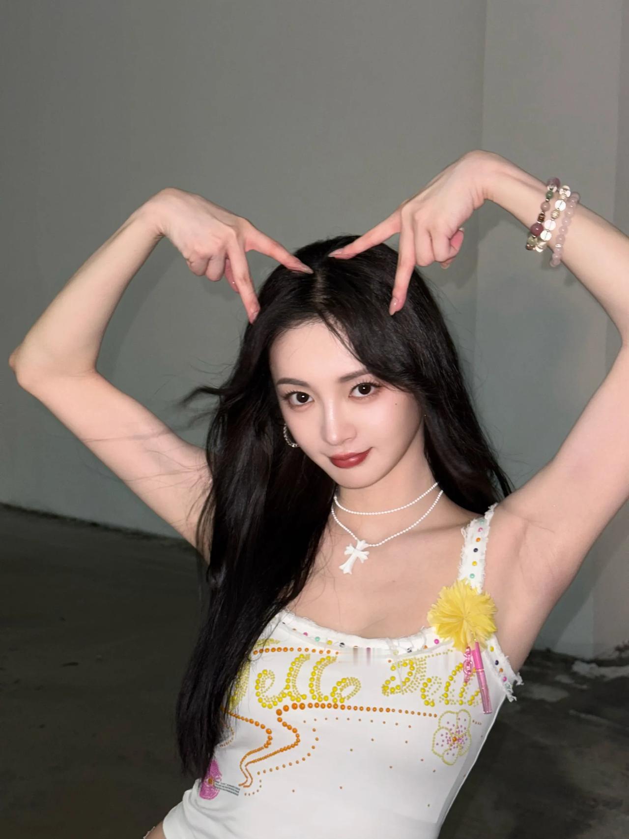 谁家小猫这么萌[奸笑]
周洁琼 娱乐