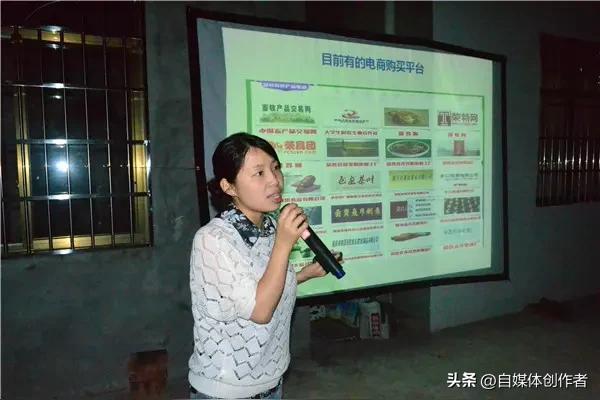 中国摩托燃炸世界赛场！重庆张雪机车两冠封神，二十年追梦终破国际垄断
 
当张雪机