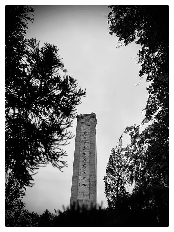 不能忘记先烈，这是深深刻在我们骨子里的答案。近代约2000万名烈士为民族独立、人