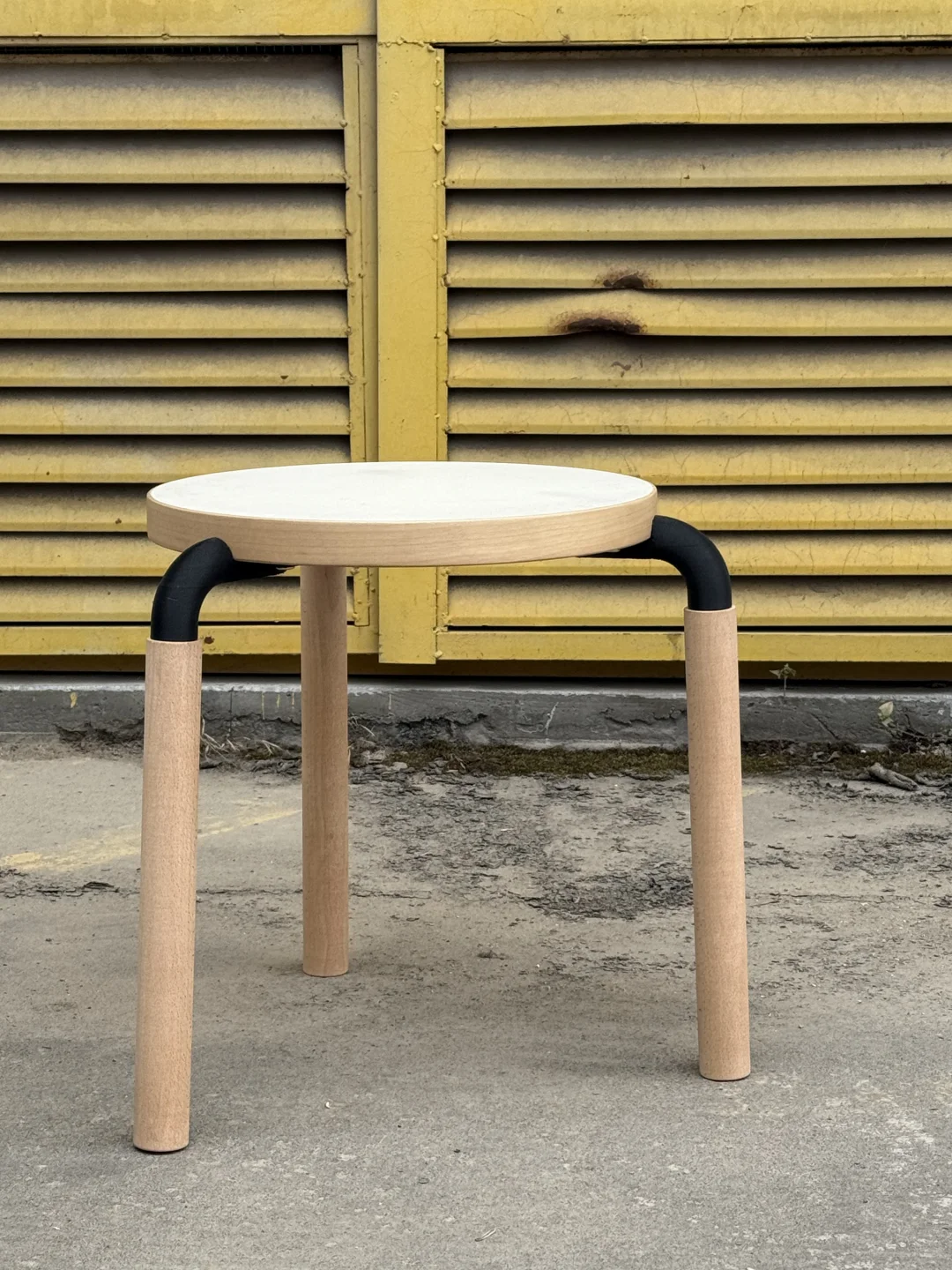 三脚凳，也是三角凳