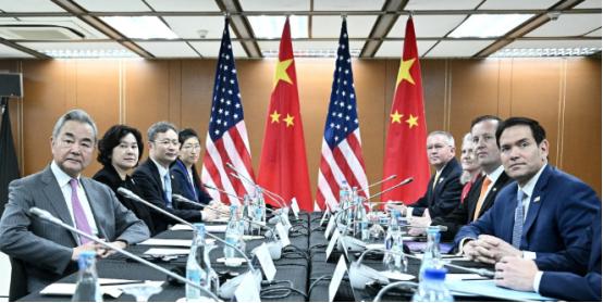 中美外长谈了90分钟，鲁比奥会后把三张硬牌摆上桌：台湾、日本、菲律宾。口风明显偏