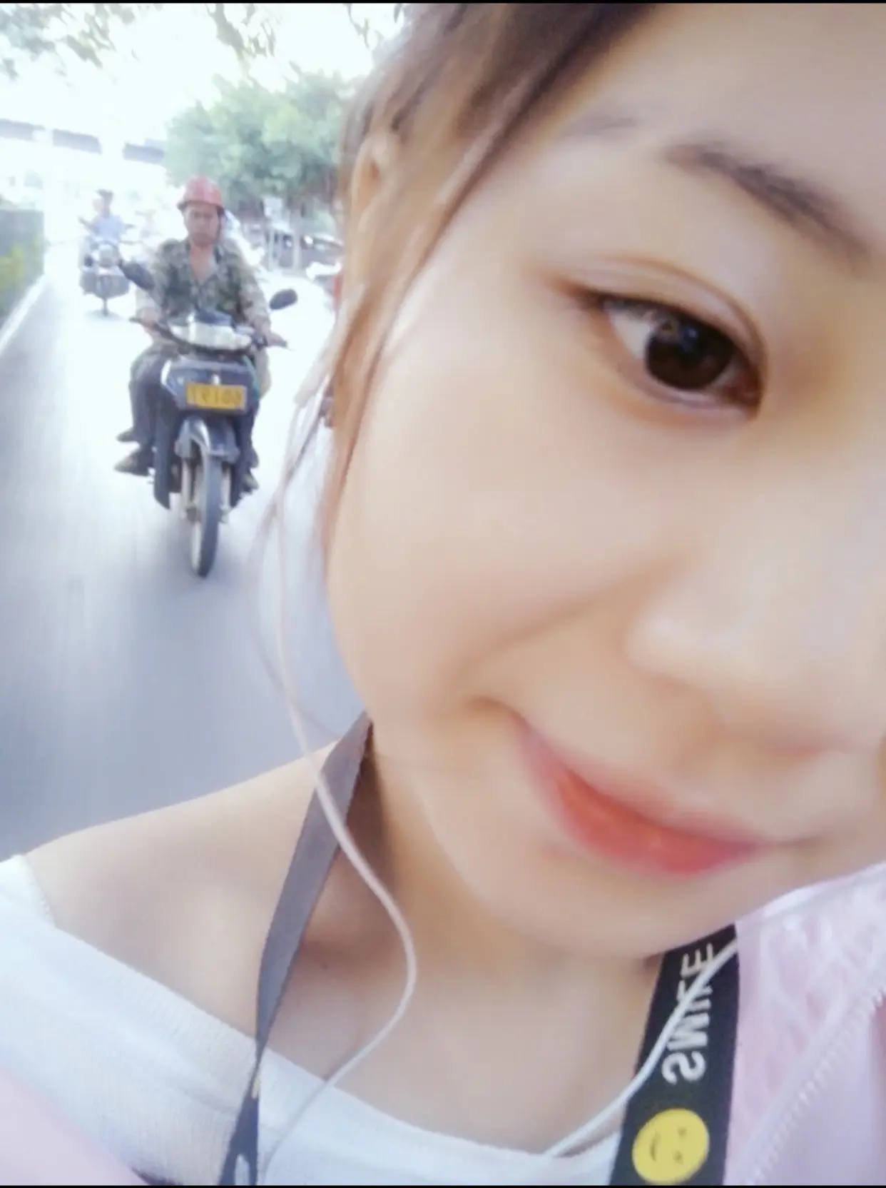 我会好好生活，就为这些年我亏欠自己的。