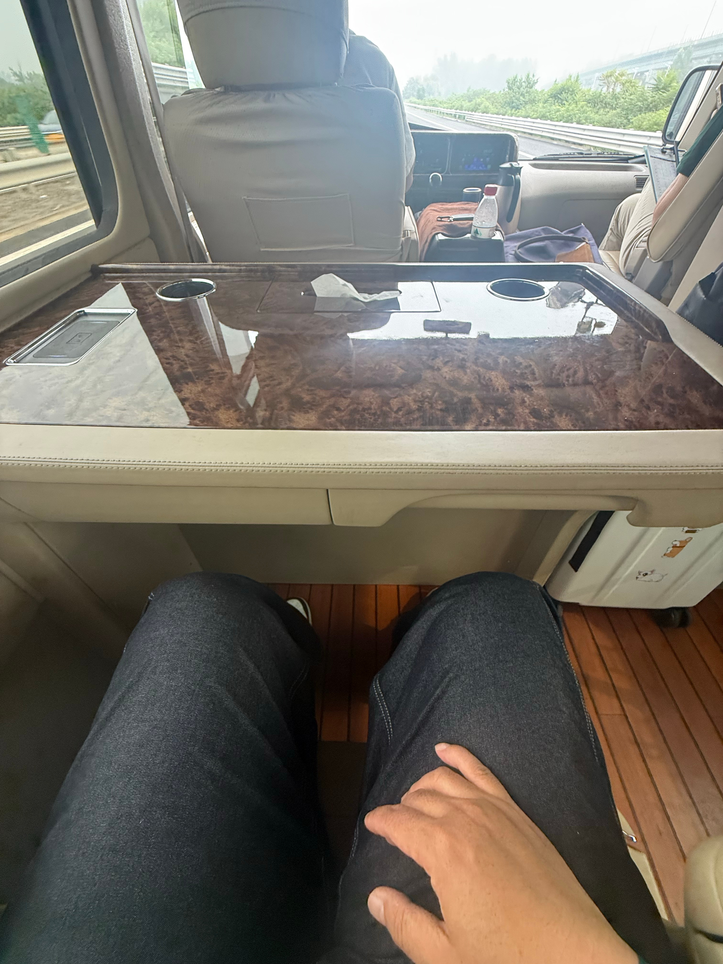 腿部空间冗余很足 ​​​