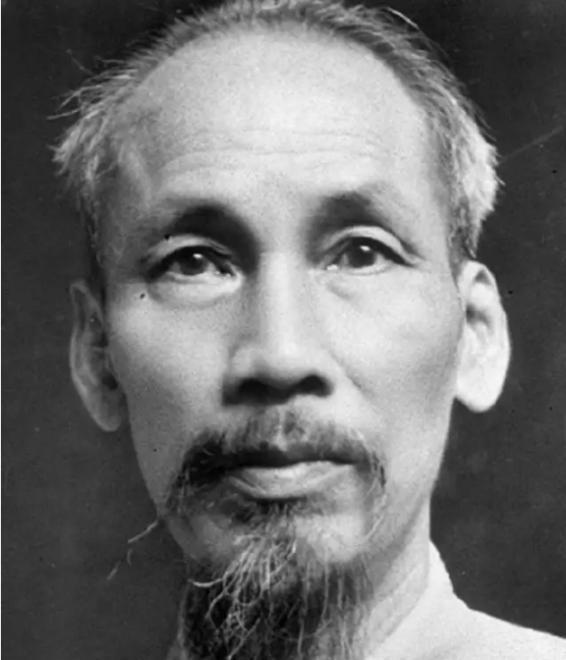 胡志明1960年与毛主席幽默交谈，称他欠下的“债”总要还，何时归还由毛自己决定！