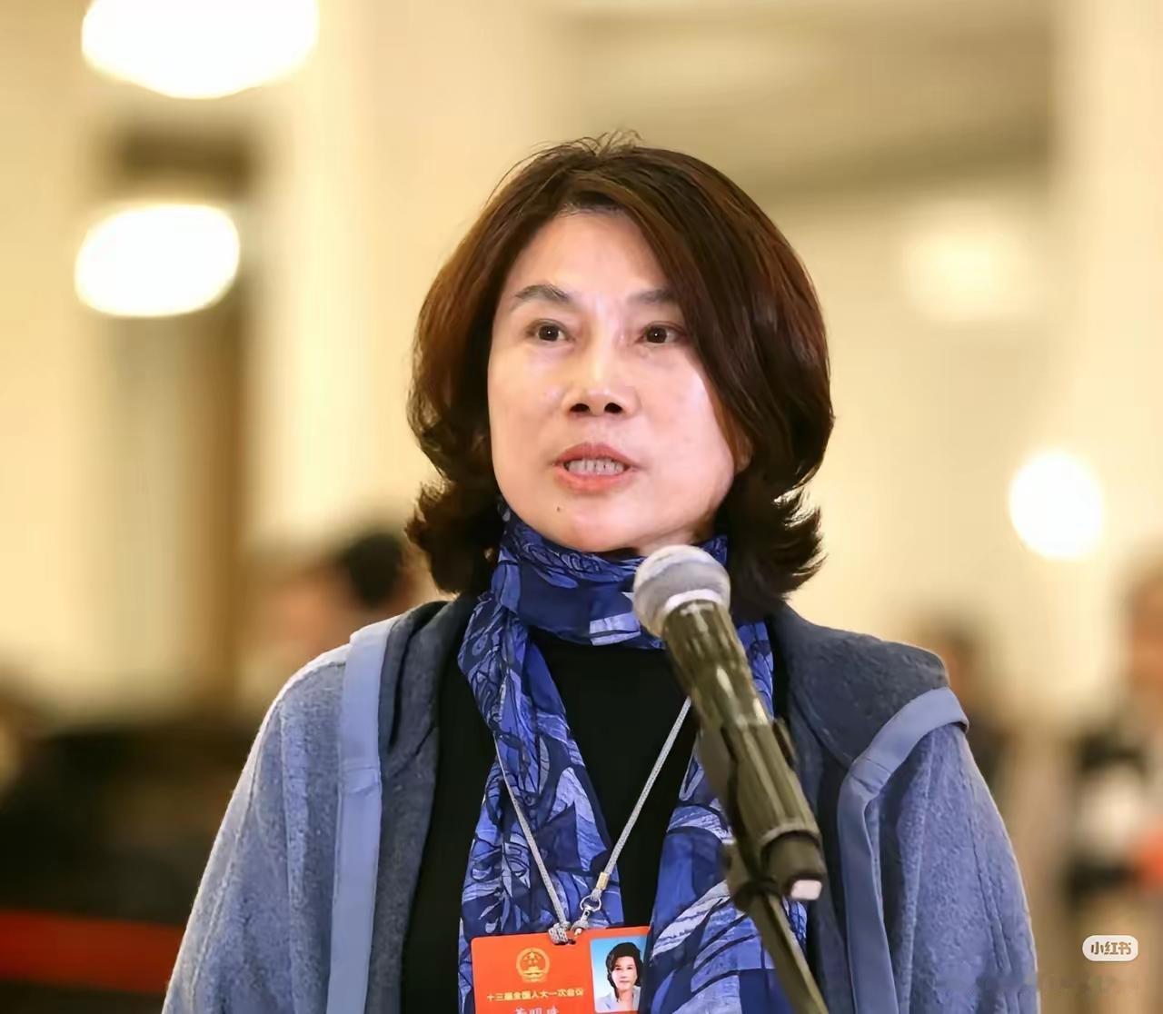 买空调别再只盯低价！董明珠戳破行业黑幕：不少商家不光用铝管替铜管，连压缩机里的铜