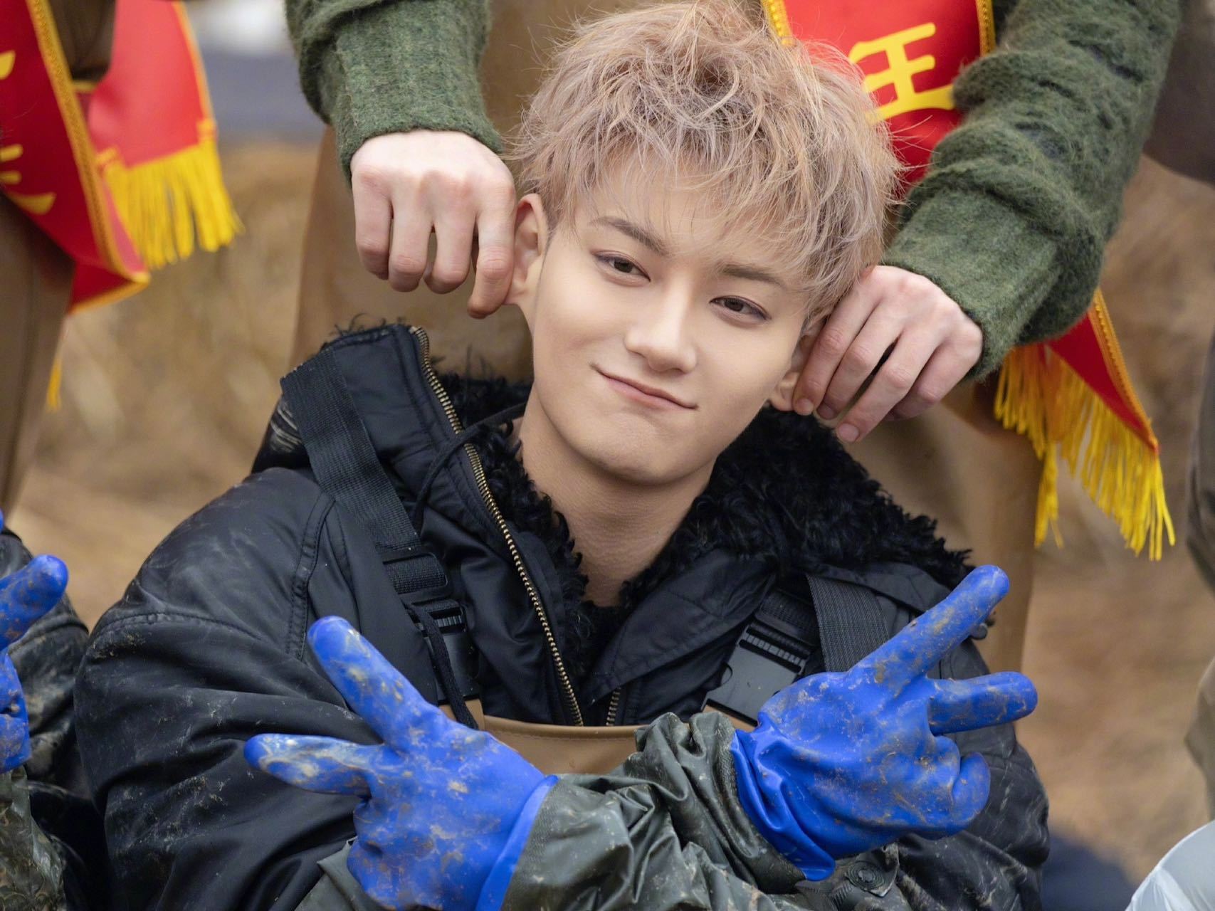 黄子韬宇闪收官发文黄子韬宇宙闪烁请注意收官文 黄子韬发布《宇宙闪烁请注意》收官文