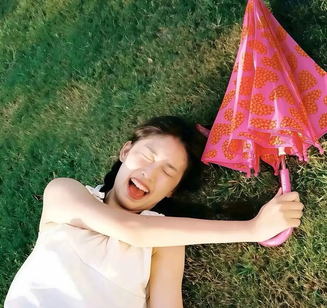 𝗪𝗲𝗖𝗵𝗮𝘁头像 ‖女生头像‖氛围感‖优质女头‖小众高级 ‖无水印女