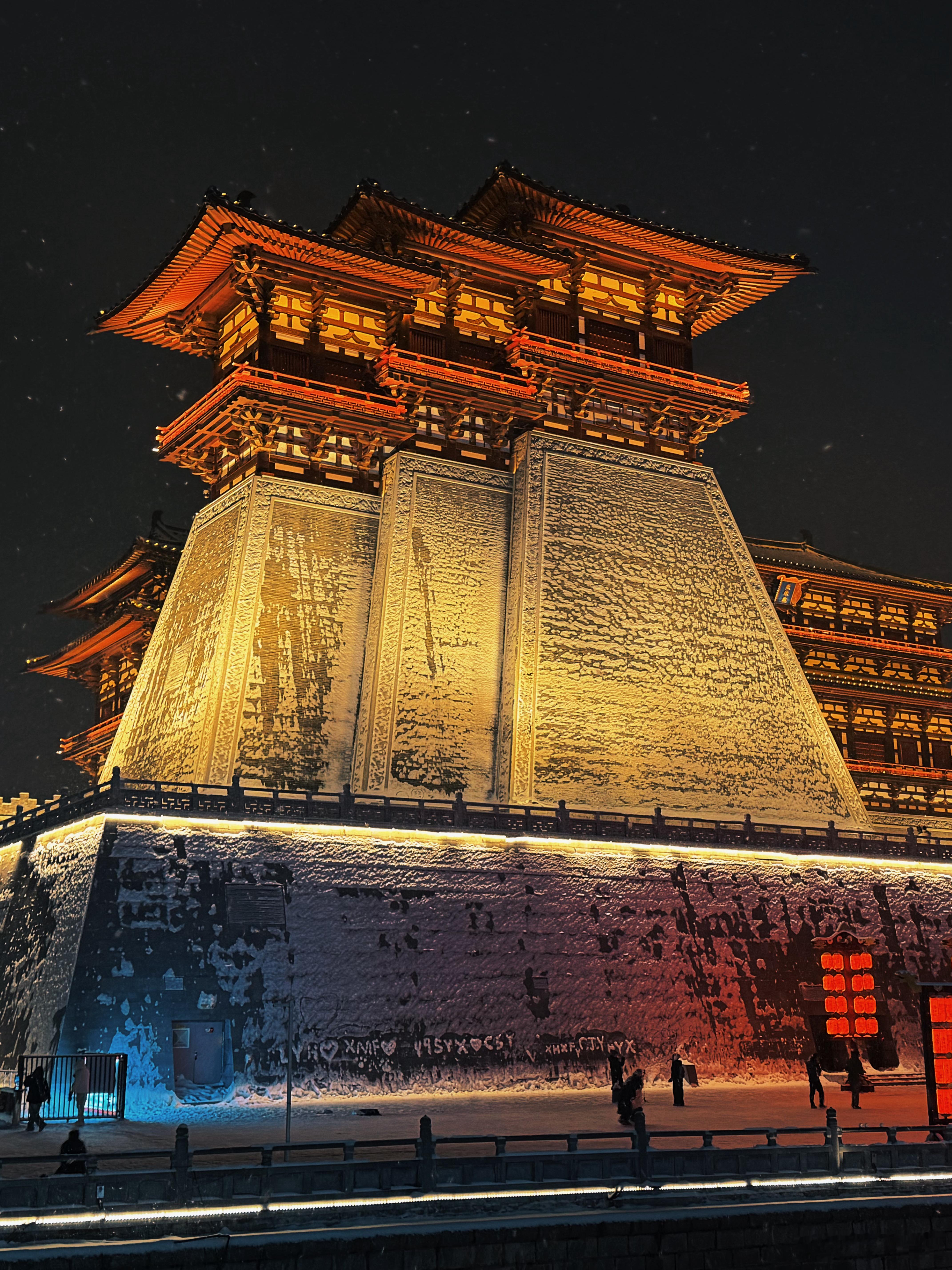 洛阳神都的雪景还挺美的 