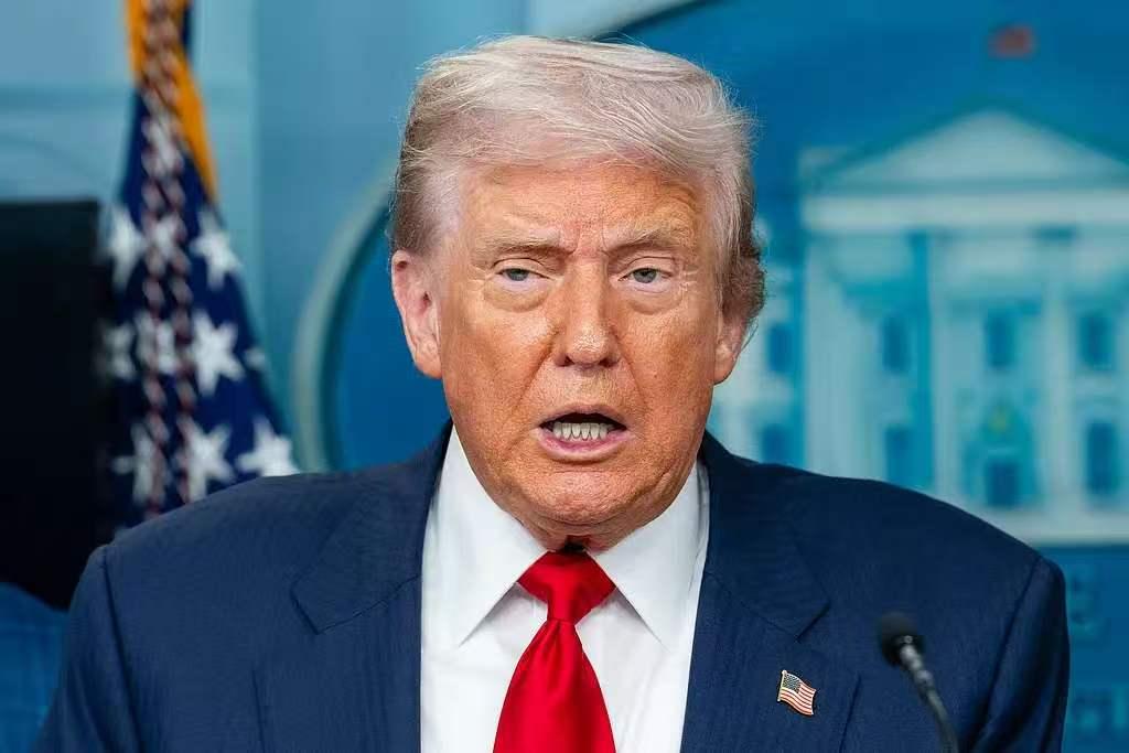 特朗普彻底没辙了，在美军黔驴技尽后，特朗普直接喊话盟友：我们不管了，你们直接去霍