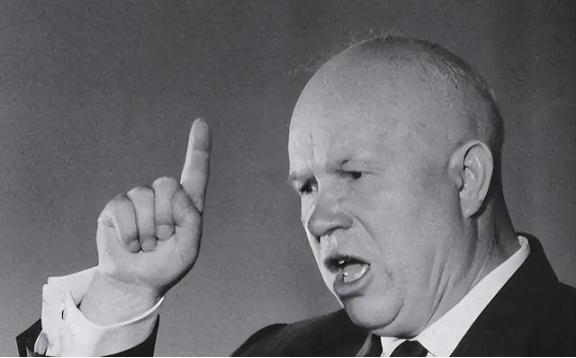 赫鲁晓夫对中国三大贡献：将斯大林时期赖着不给的旅顺港归还、为中国提供百万吨粮食，