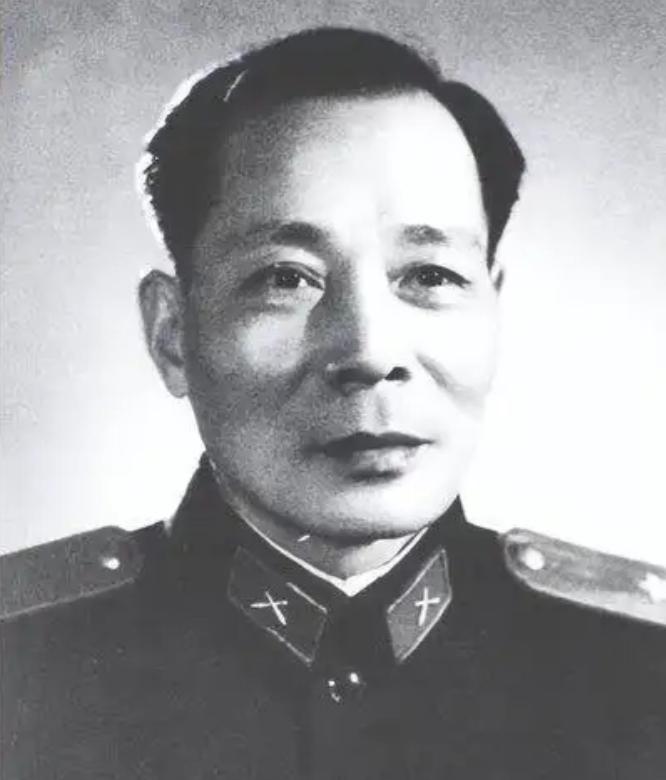 谁的起义对蒋介石打击最大？非傅作义陈明仁，而是潜伏 21 年用 3 小时葬送 1