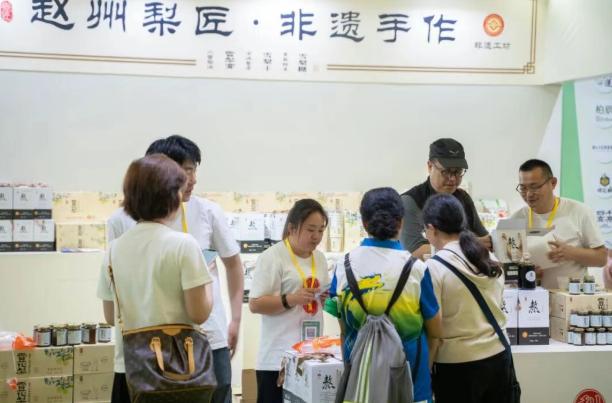 趁着春意，去厦门逛逛、尝尝、聊聊未来餐桌的新灵感！
作为国内素食领域的年度盛会，