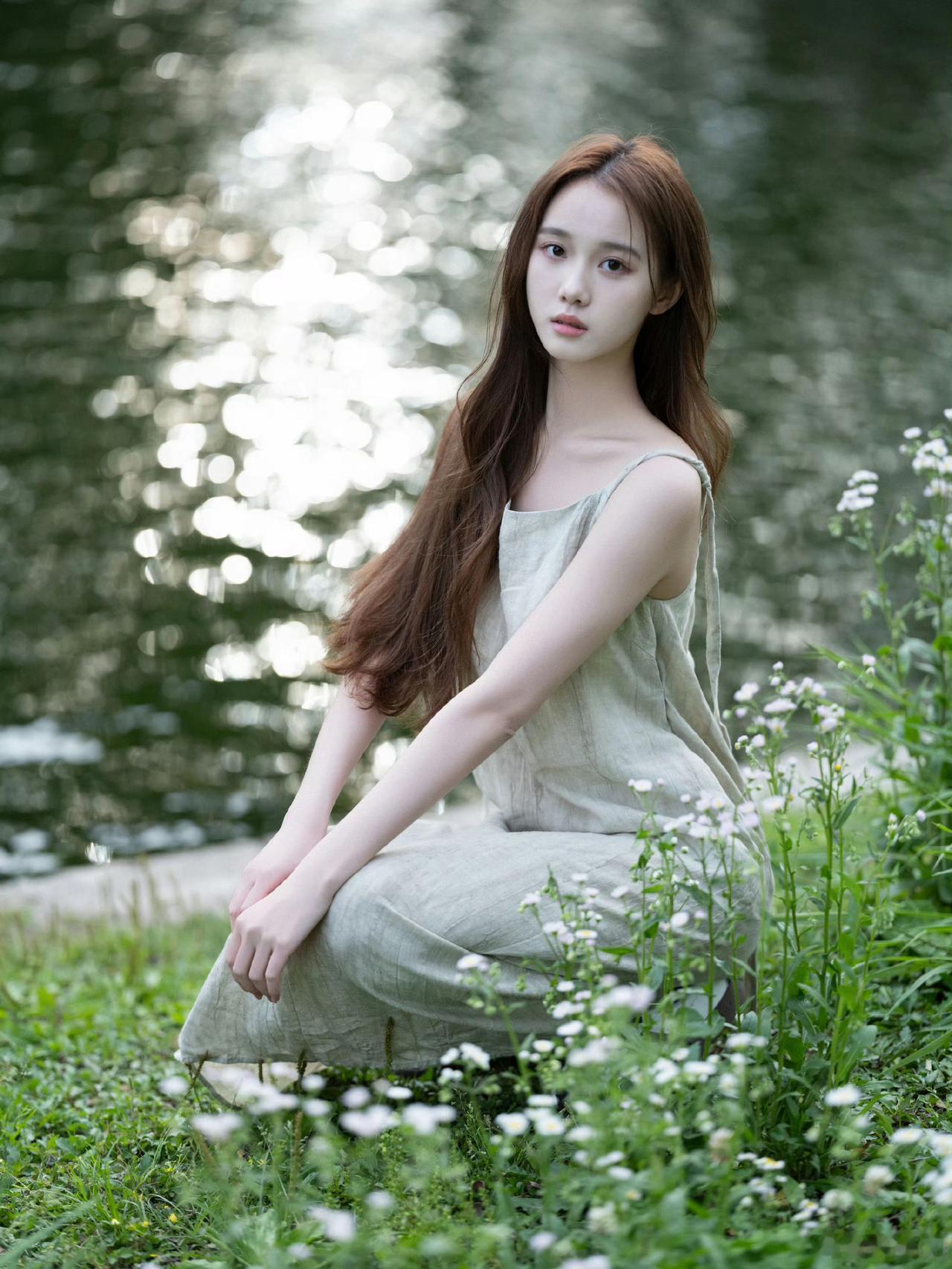 你们喜欢什么类型的美女被风吹过的夏天🫧