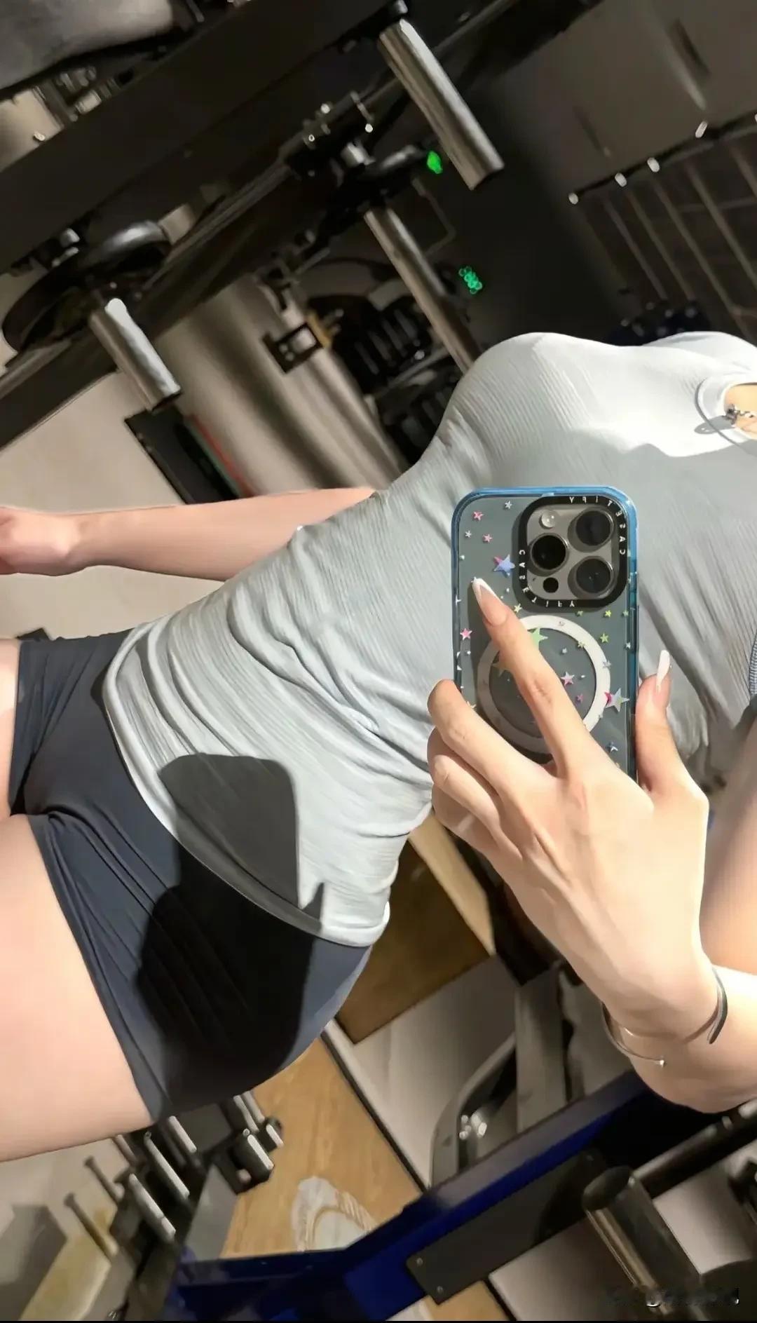 恋爱会输，健身稳赢～