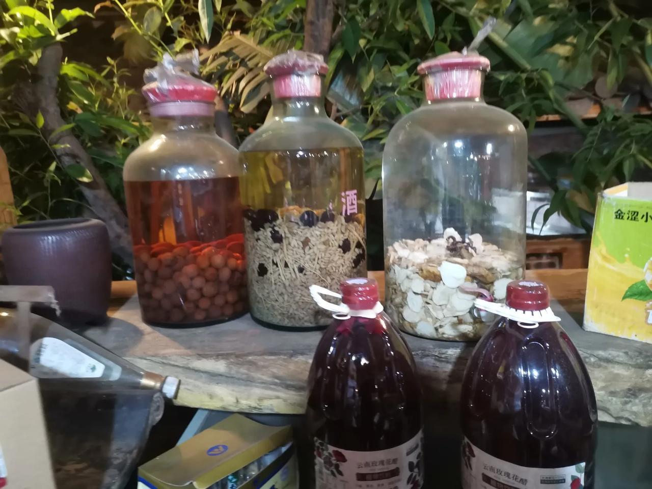 1.其实很多人，没有想象中那么重要，主动的多了，也就没意思了。人的感情向来是很物
