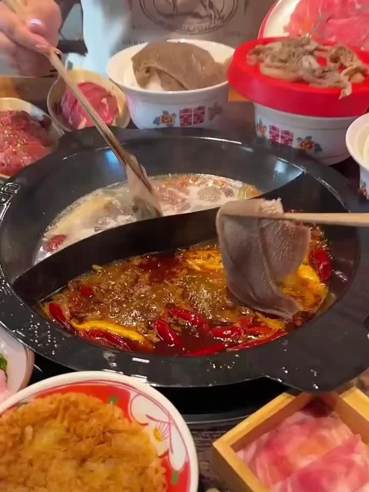 是谁还不知道辣三多自助火锅开来木渎天虹了，新店开业单人自助59.9不含锅底！