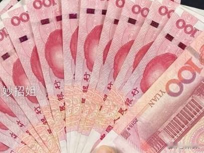 我的发小真的太奇怪了，认识她几十年了，现在也都60多岁了，说她奇怪的原因，不是别