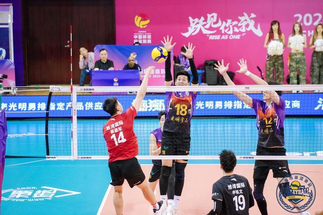 3比0完胜夺季军，上海男排主帅沈琼总结本赛季：“有惊喜有收获也有遗憾”
　一个干