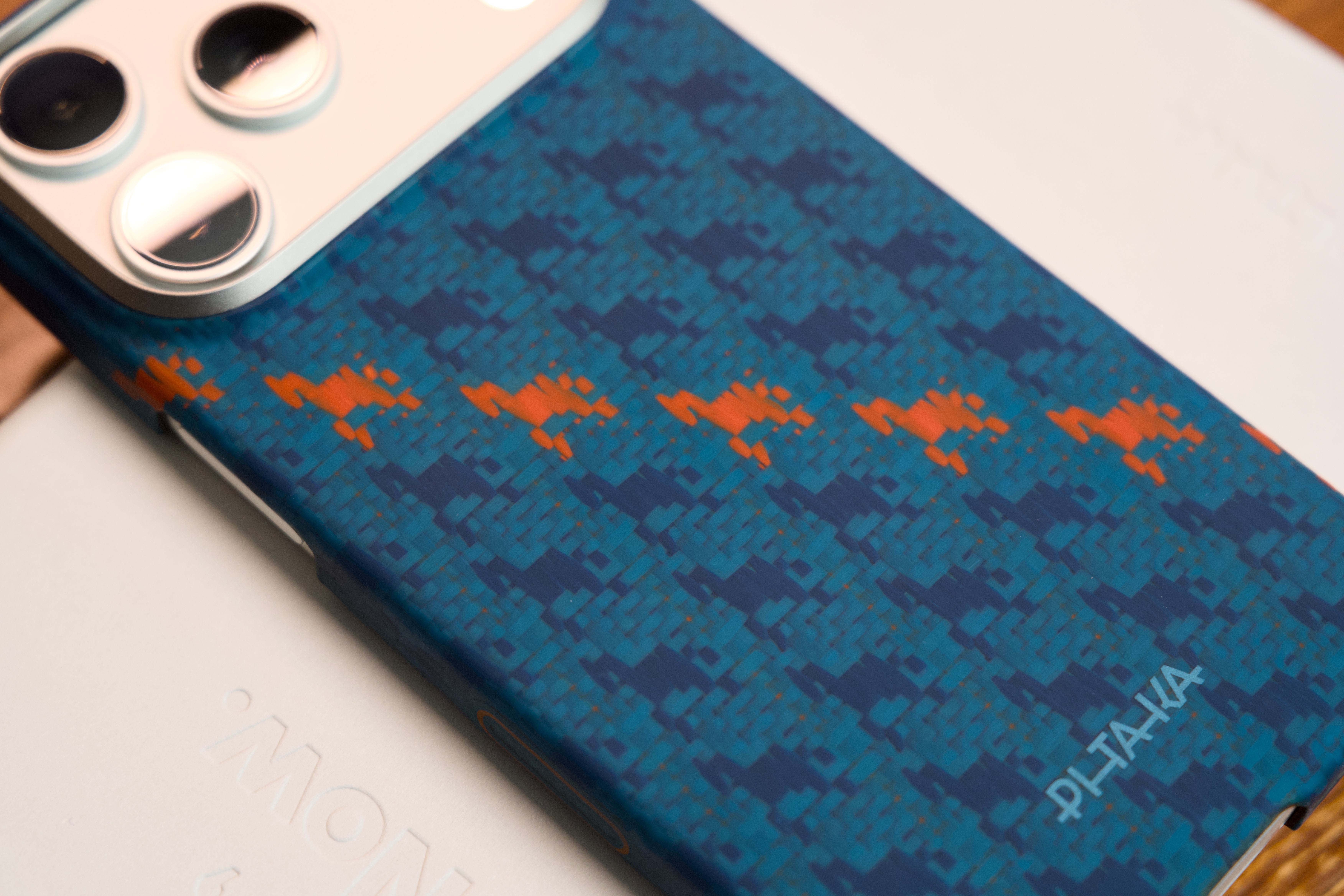 PITAKA马年限定「骉骉跃岁」手机壳 For iPhone 17 Pro编织工