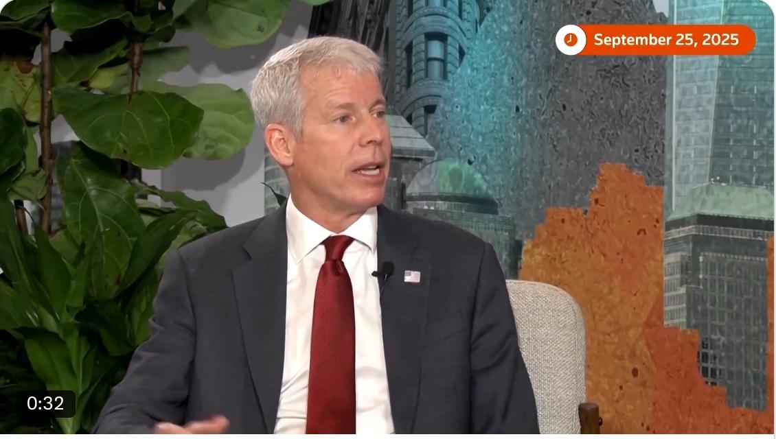 美国能源部长克里斯·赖特表示，由于特朗普政府致力于提高公司发电能力，大多数计划退
