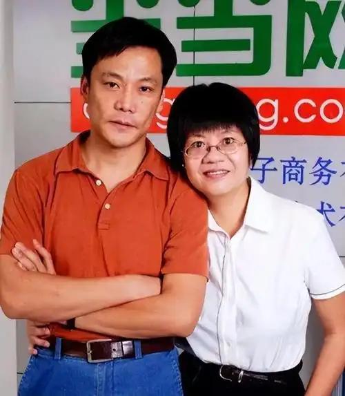 李国庆说实话了，
他说我这辈子有遗憾，
最大的遗憾就是当初和俞渝我们俩没有好聚好