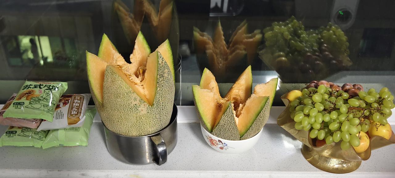 又是一年中秋团圆节到了，感觉距离去年中秋节刚过不久，时光转瞬即逝，快的让我来不及