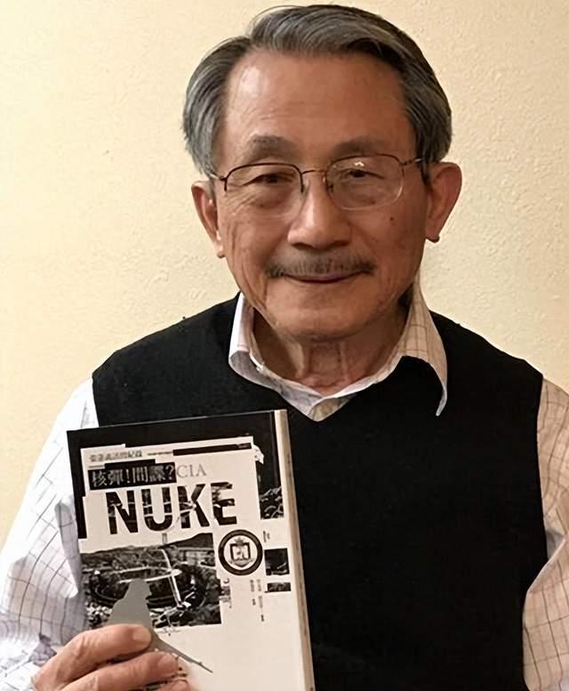 1988年，核武器专家张宪义带着全家叛逃到美国。但奇怪的是，不仅很少有人骂他，反