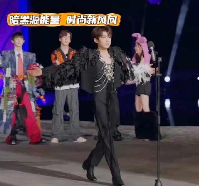 #王源是真没把我们当外人#王源是真的很可爱呀，也是真没把我们当外人，自己的家庭住