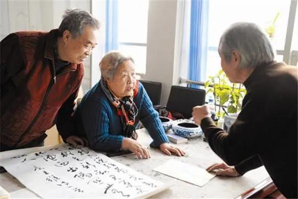 成年人学东西为什么变慢了呢?成年人学东西变慢，主要有以下原因。首先，成年人的大脑