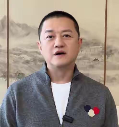 为什么李亚鹏的口碑突然反转？这是不是一场有组织的策划？

这当然是一场策划，并且