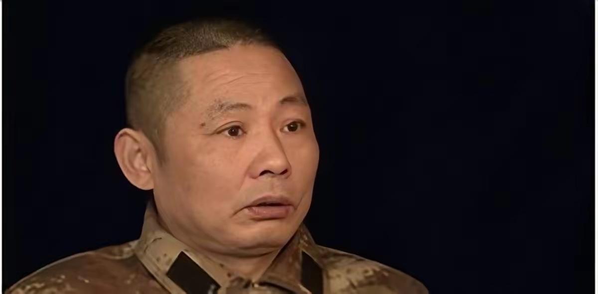 2007年，对越自卫反击战的老兵刘亮华去办低保手续，却被工作人员骂了句"不要脸"