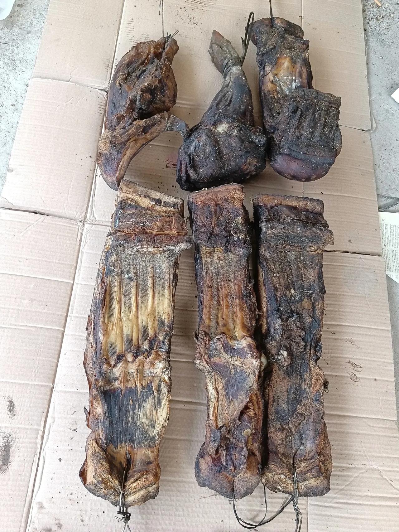 我妈拿来的腊肉，婆婆嫌弃不已，说不健康，自己不吃，还不准我老公和我孩子吃，真是过