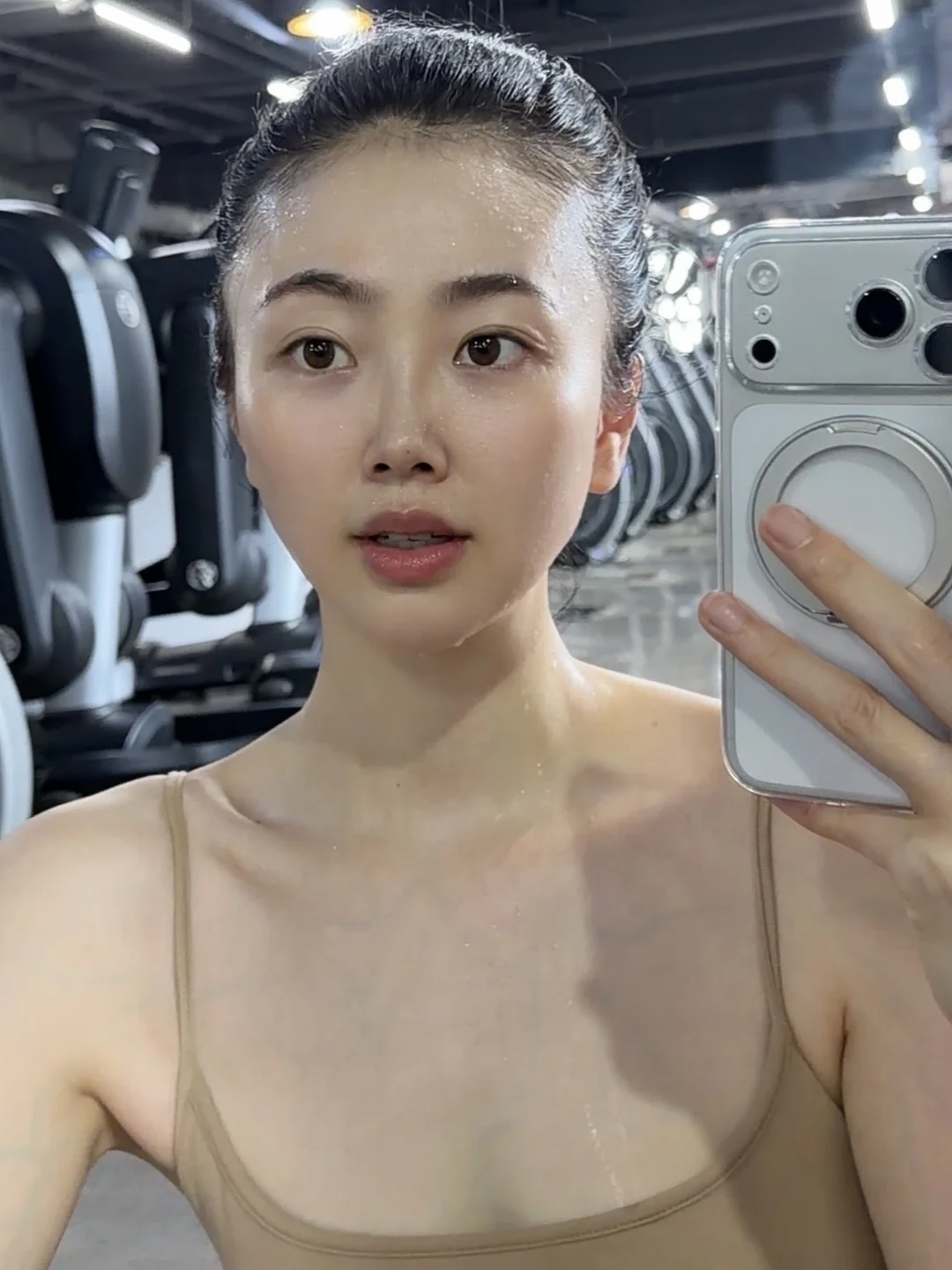 35+这个脸 美容仪还是有点说法的