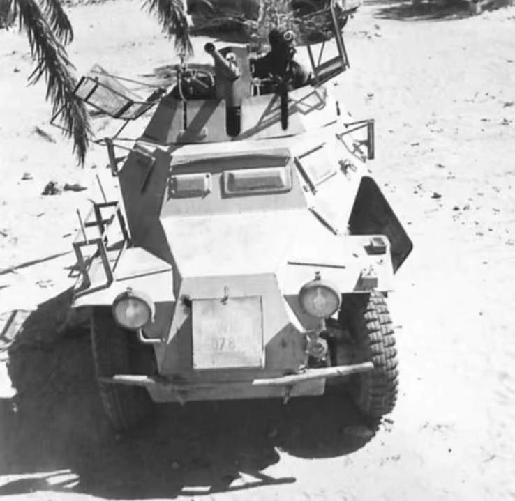 1941年6月缴获的一辆德国Sd.Kfz.222 4x4装