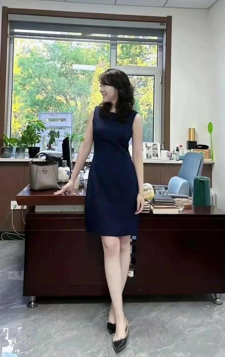 以下是一篇符合要求的微型文章：
谁能想到，一碗凉皮竟改变了我们村的风气？
那天中