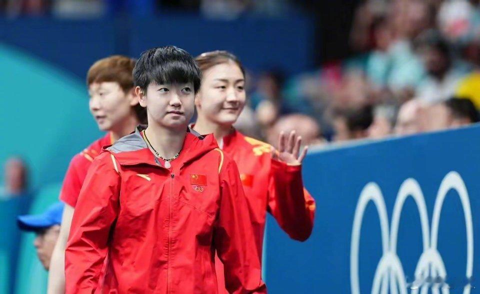 #国乒女团vs韩国#今晚九点，中国乒乓球女团陈梦、孙颖莎、王曼昱将亮相乒乓球女团