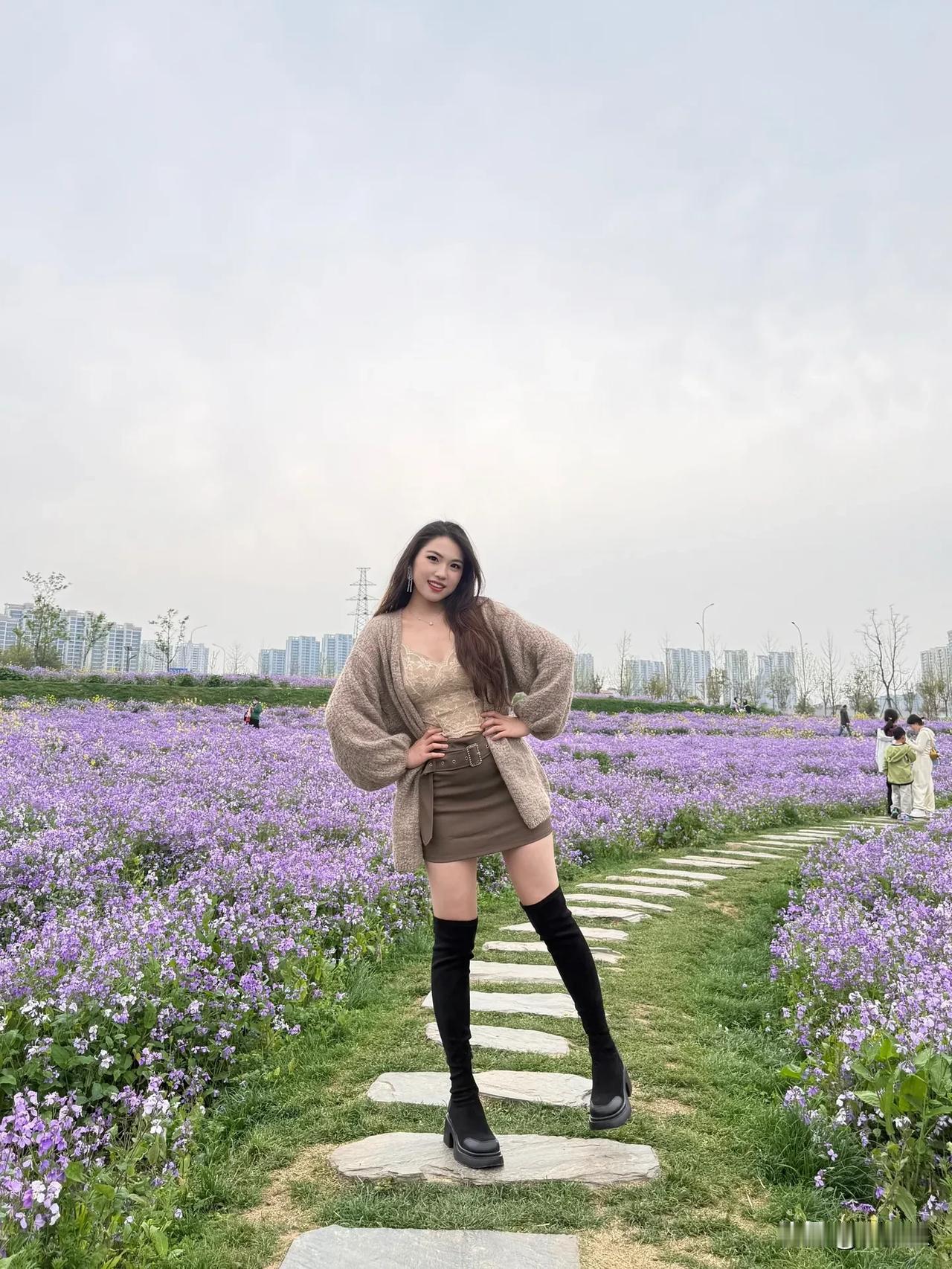 始终觉得自己是个很好的人，对所有人都很大度，就算委屈自己也会考虑别人的感受。一直