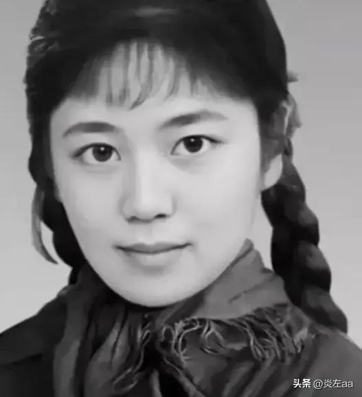 1977年，32岁女知青刘琦返城无望，嫁给一位农民。新婚之夜，她对丈夫说：“你对