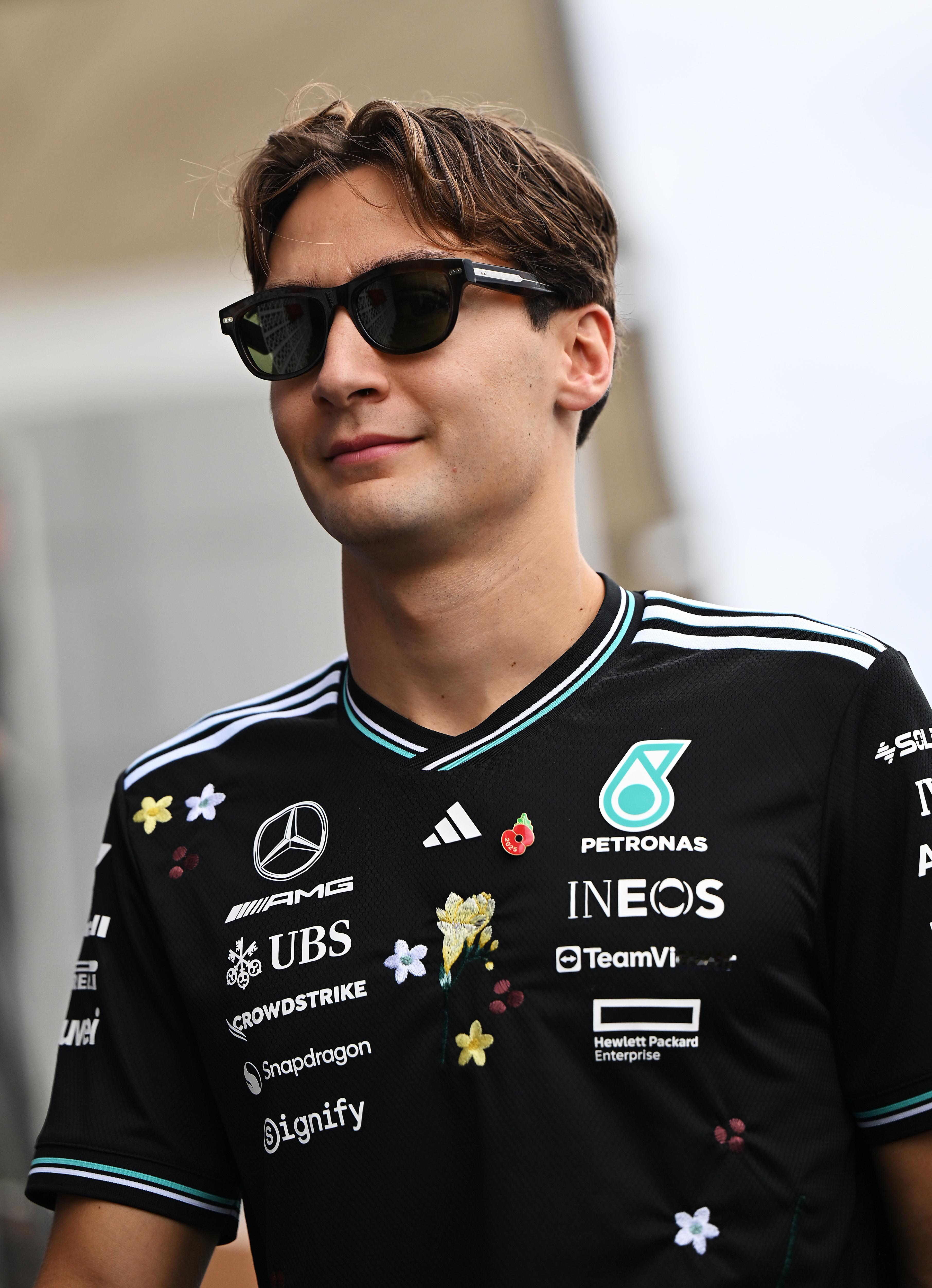 今天拉塞尔的队服挺特别~F12025F1圣保罗大奖赛 ​​​