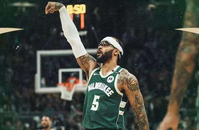 特伦特拯救了雄鹿，拯救了字母哥！


在G3这场关键对决中，雄鹿能够赢下比赛，并