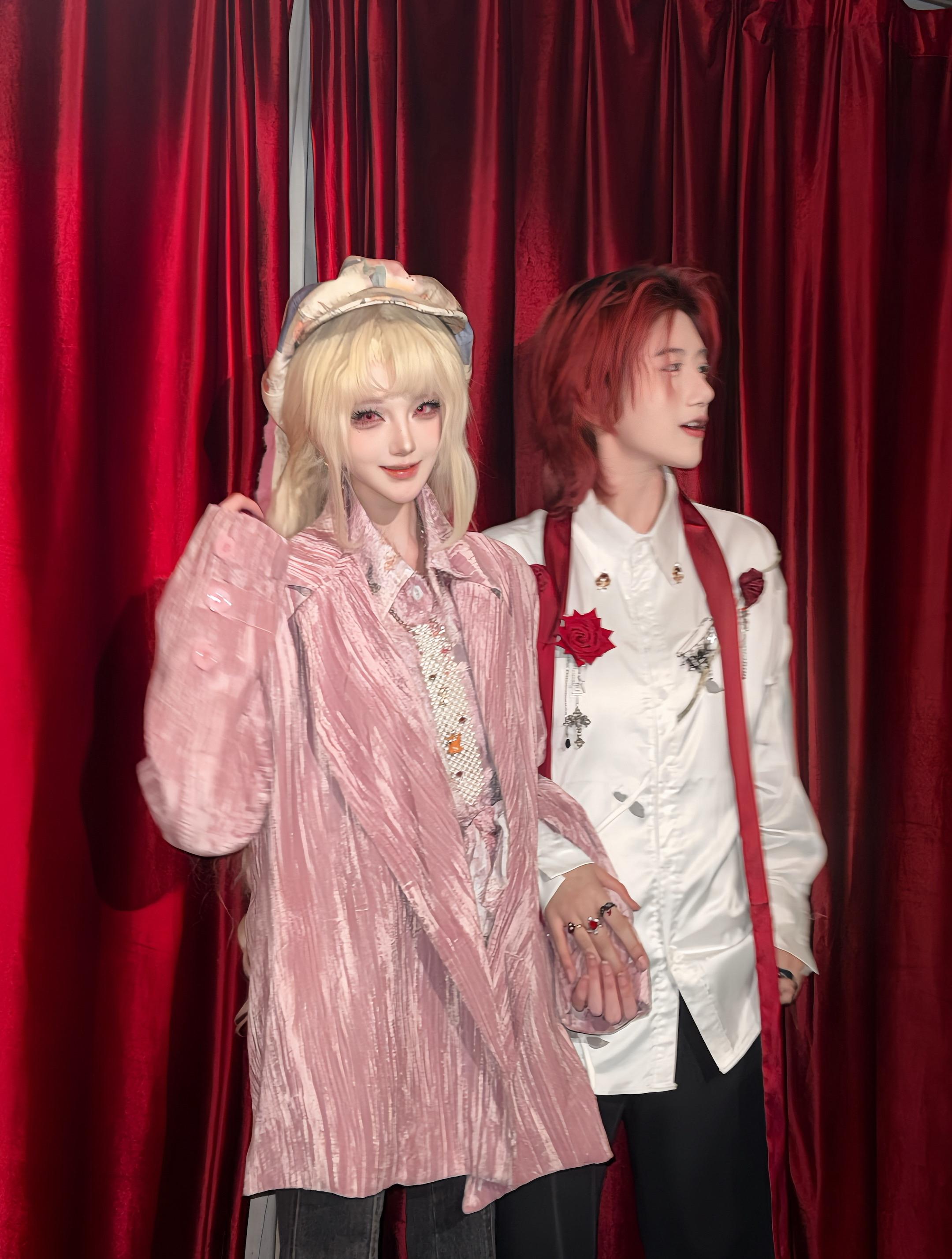 都说思念有声音 原来是巴掌声。