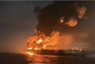 袭击俄罗斯“影子舰队”的两艘油轮的幕后黑手就是乌克兰，乌克兰也是自己承认了。这两