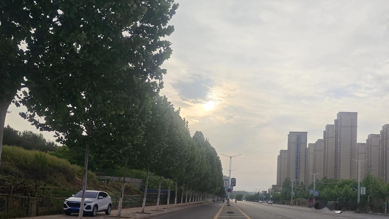 下联:夏初小满谷粮盈
上联:春季惊蛰虫子动
        (你对上联)

  