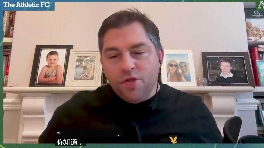 奥恩斯坦在TA播客和做客天空体育时聊的内容高度重合，就像在背稿🔃罗伯这笔交易目